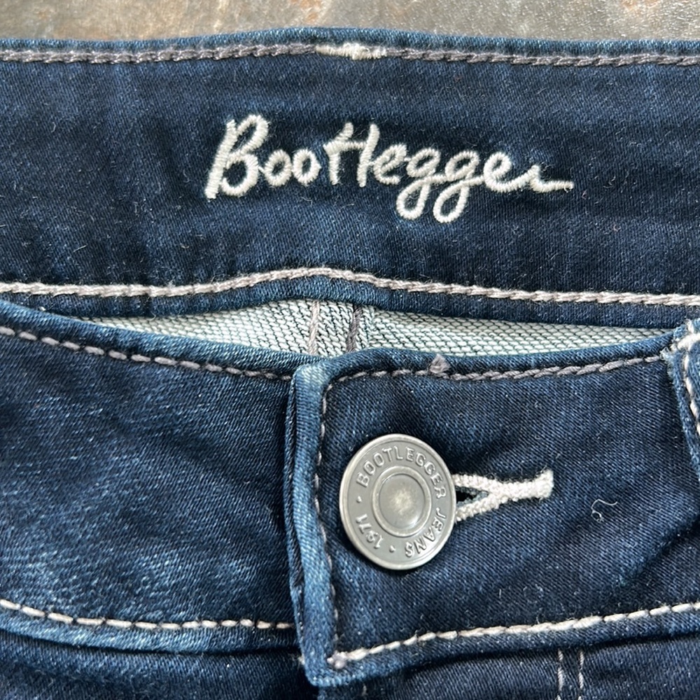 Blue jeans - Picture 2 of 4